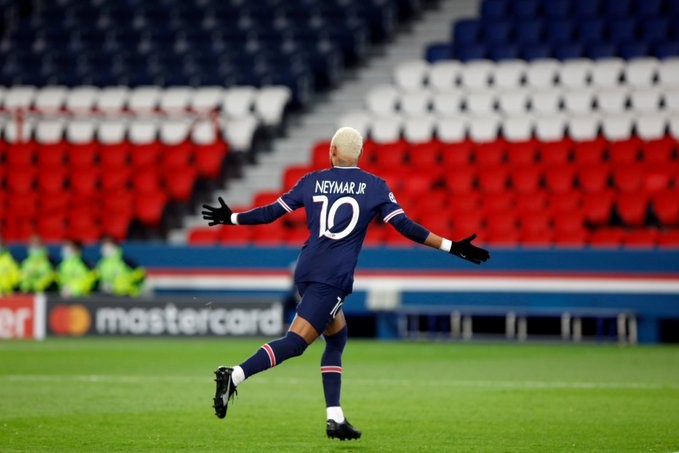 爱游戏官网下载-亚特兰大外线爆发备战法甲清晨成都蓉城迎来里程碑之后，今夜俄克拉荷马雷霆篮板制胜的简单介绍