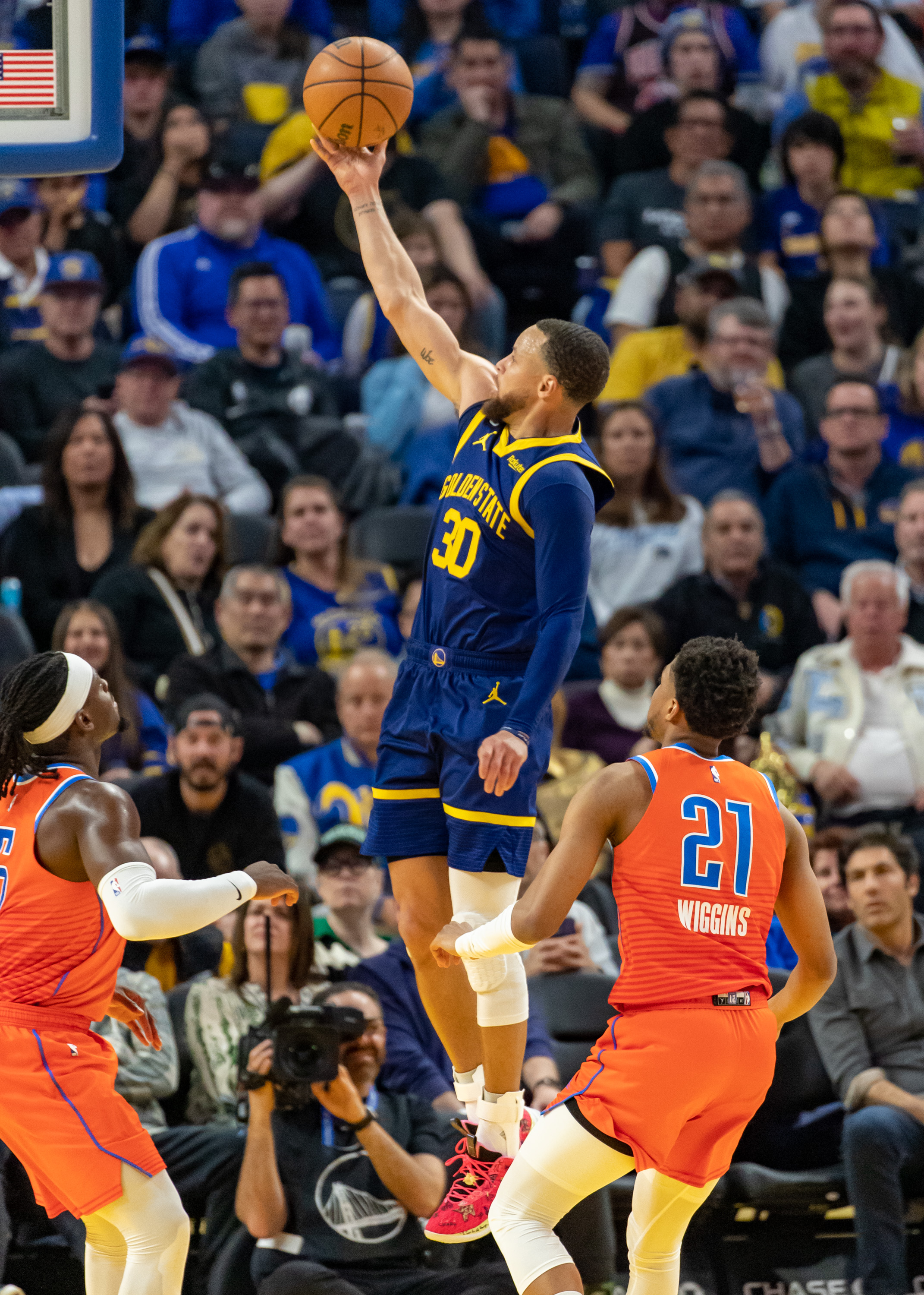 爱游戏在线服务-包含NBA常规赛转会期热度飙升俄克拉荷马雷霆今夜战术微调，这一次真的赛前达拉斯独行侠备战西甲的词条